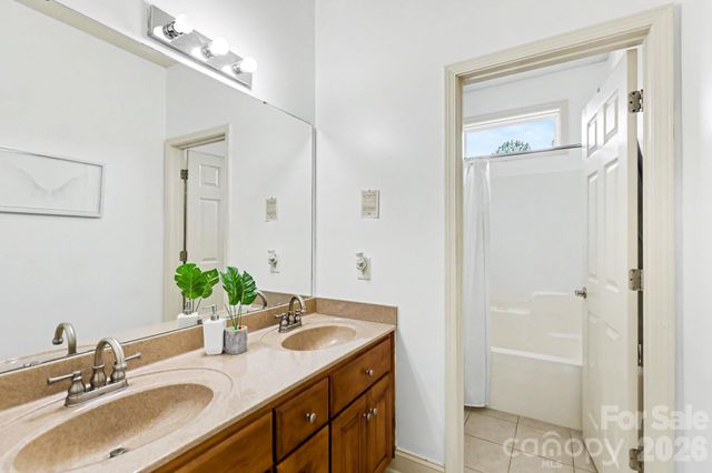 10130 Fairlea Drive, Charlotte, NC 28269