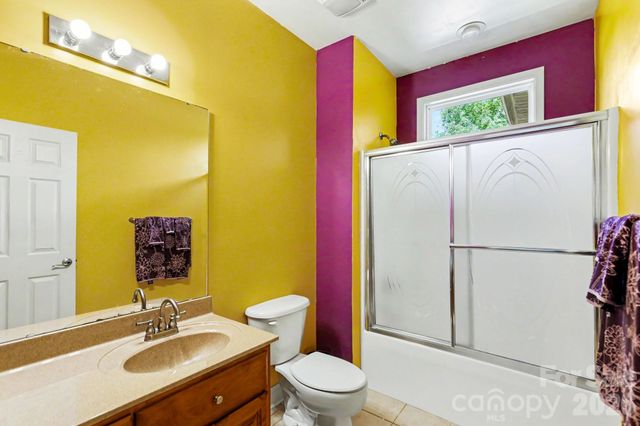 10130 Fairlea Drive, Charlotte, NC 28269