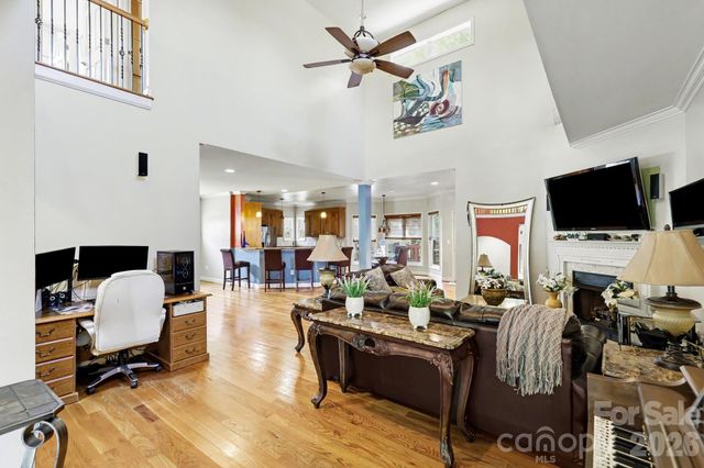 10130 Fairlea Drive, Charlotte, NC 28269