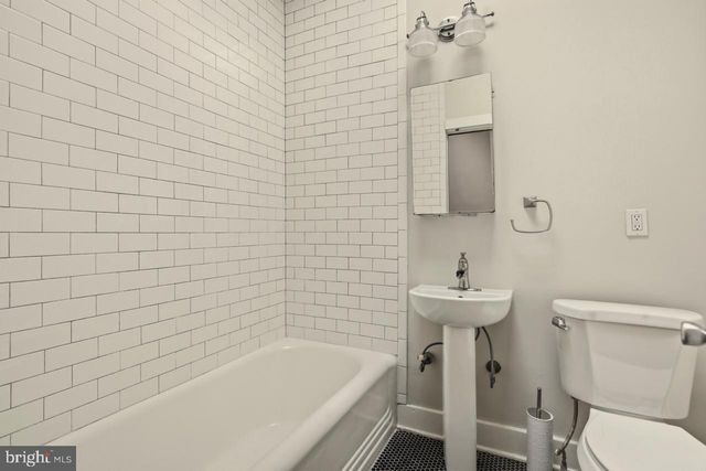 2323 W CUMBERLAND ST, Philadelphia, PA 19132