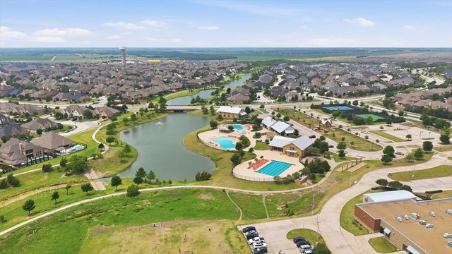 405 Hummingbird Drive, Celina, TX 75009