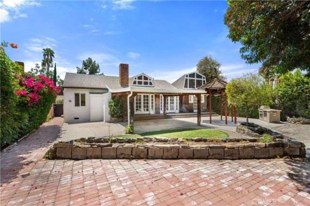 20271 Mobile, Winnetka, CA 91306