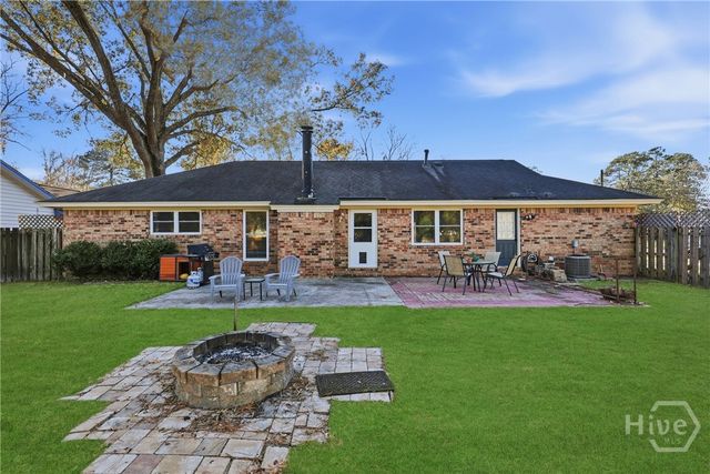 102 E Sagebrush Lane, Savannah, GA 31419