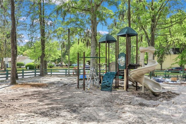 102 E Sagebrush Lane, Savannah, GA 31419