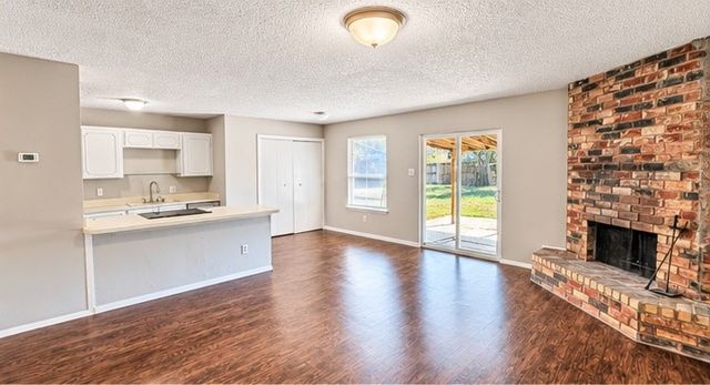 600 Stell Avenue, Mansfield, TX 76063