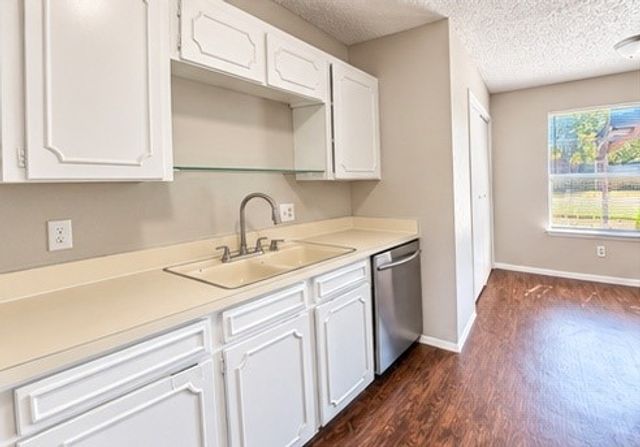 600 Stell Avenue, Mansfield, TX 76063