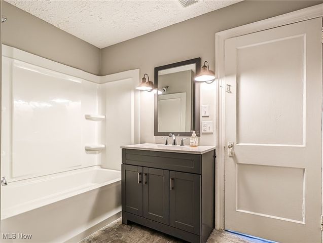 1403 24th Street NW, Canton, OH 44709