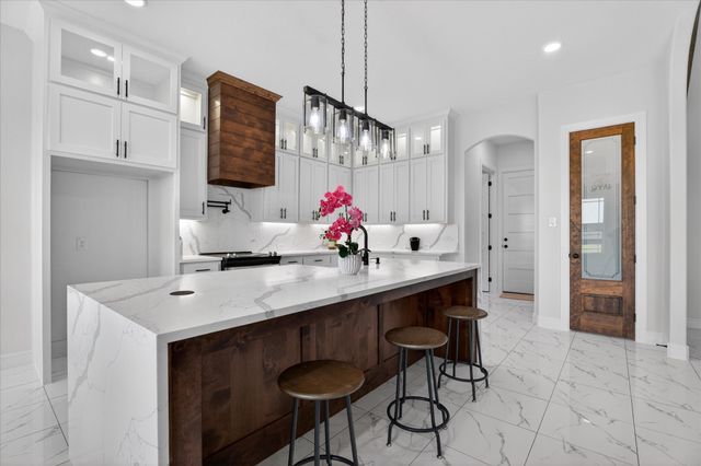 860 Alondrita Street, Celeste, TX 75423