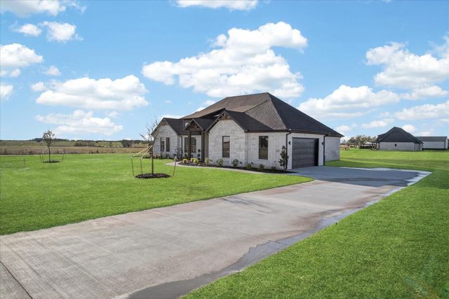 860 Alondrita Street, Celeste, TX 75423