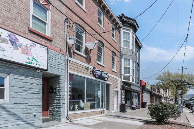 370 Broadway 3, Newburgh, NY 12550