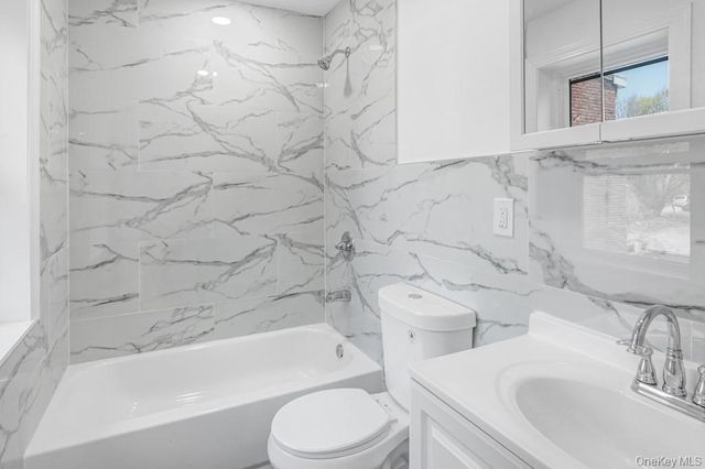 370 Broadway 3, Newburgh, NY 12550
