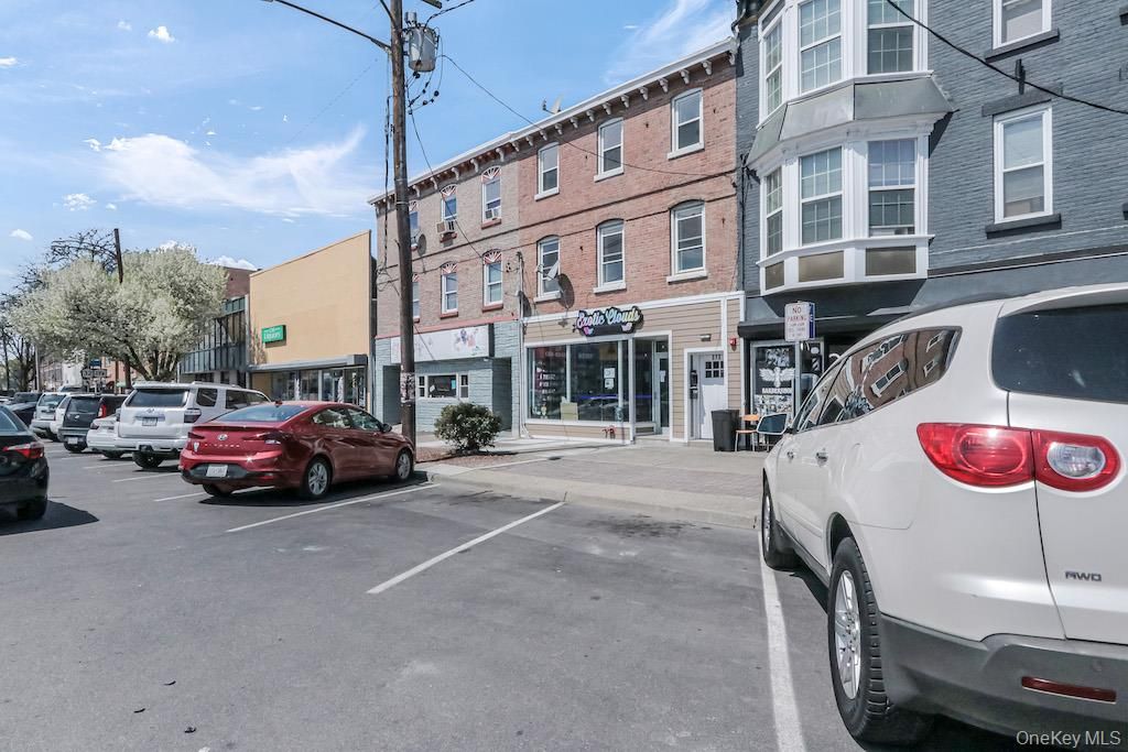 370 Broadway 3, Newburgh, NY 12550