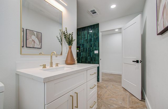 4009 Omeara Drive, Houston, TX 77025