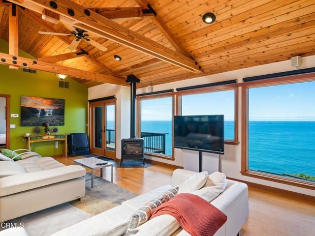 7400 Highway 1, Elk, CA 95432