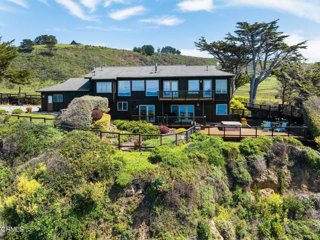 7400 Highway 1, Elk, CA 95432