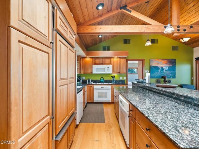 7400 Highway 1, Elk, CA 95432