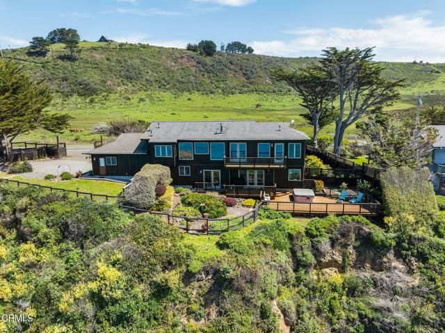 7400 Highway 1, Elk, CA 95432