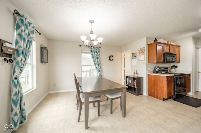 8039 S Evening Drive, Pendleton, IN 46064