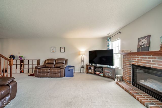 8039 S Evening Drive, Pendleton, IN 46064