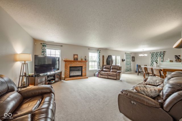 8039 S Evening Drive, Pendleton, IN 46064