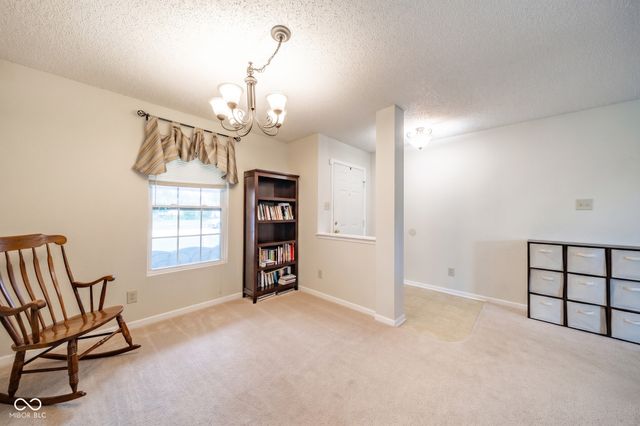 8039 S Evening Drive, Pendleton, IN 46064