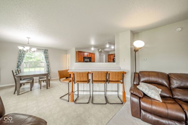 8039 S Evening Drive, Pendleton, IN 46064