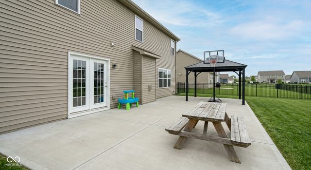 8039 S Evening Drive, Pendleton, IN 46064
