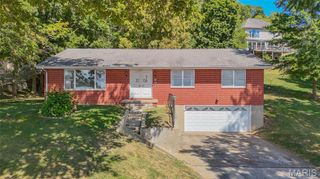 3106 Indian Trail, Godfrey, IL 62035