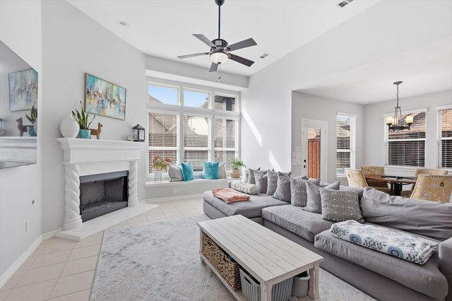 1316 Realoaks Drive, Fort Worth, TX 76131