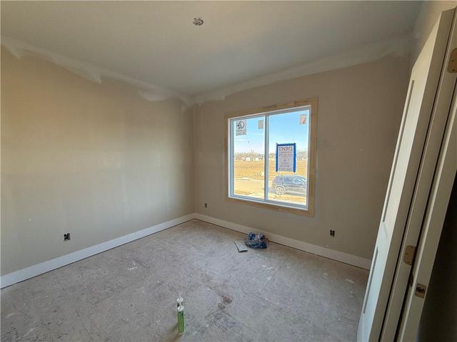 8005 SE Hoot Owl Street, Blue Springs, MO 64014