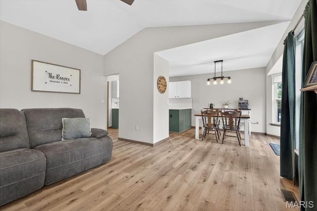 2332 Garden Lane, Festus, MO 63028