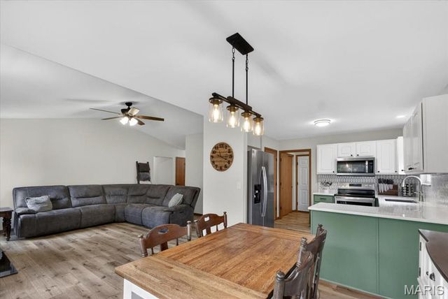 2332 Garden Lane, Festus, MO 63028