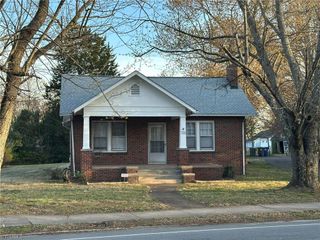 731 S Hawthorne Road, Winston-salem, NC 27103