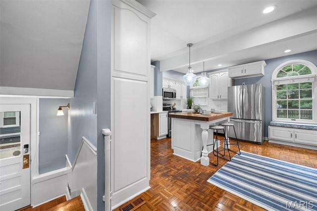 440 Lee Avenue, Webster Groves, MO 63119