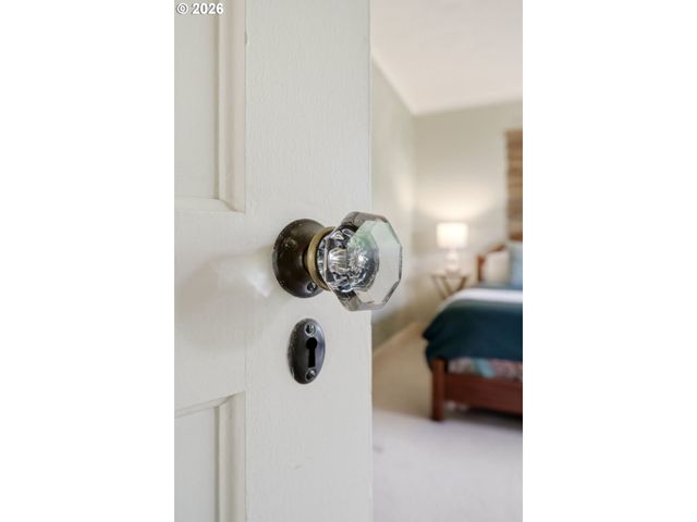 21138 S SOUTH END Rd, Oregon City, OR 97045