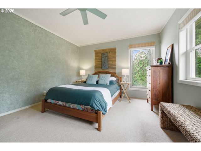 21138 S SOUTH END Rd, Oregon City, OR 97045