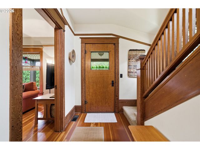 21138 S SOUTH END Rd, Oregon City, OR 97045