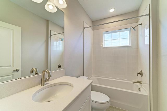 8215 RUSHTON PLACE, Parrish, FL 34219