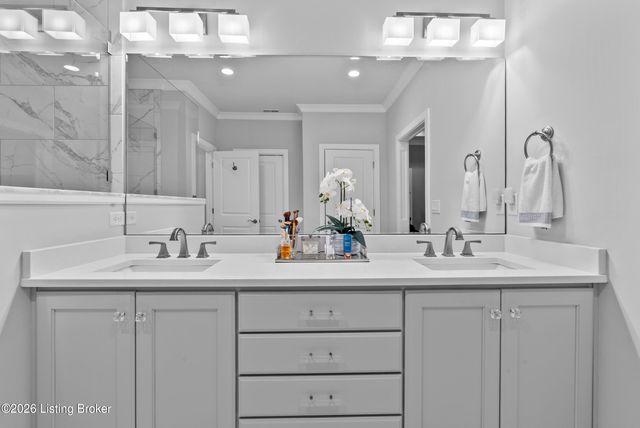 239 Maple Valley Rd, Louisville, KY 40245