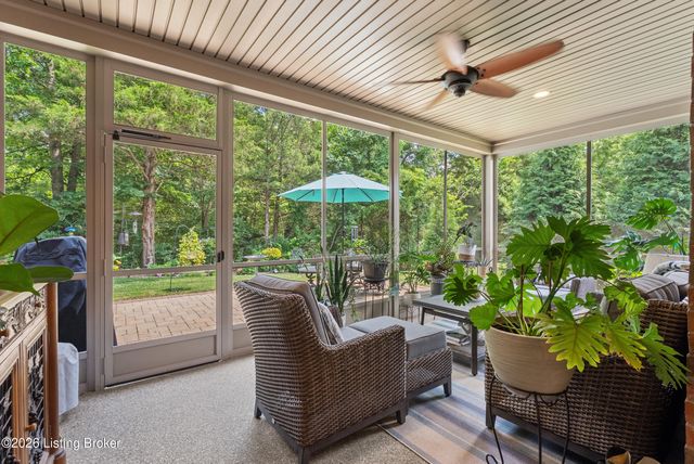239 Maple Valley Rd, Louisville, KY 40245