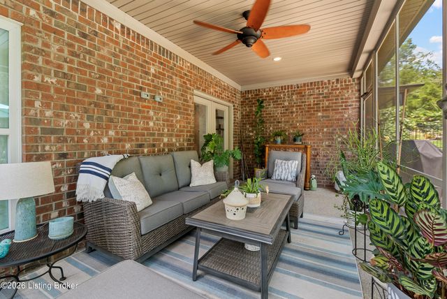 239 Maple Valley Rd, Louisville, KY 40245