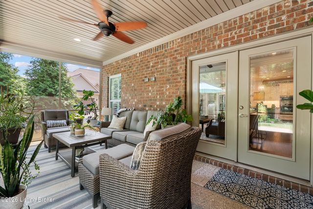 239 Maple Valley Rd, Louisville, KY 40245