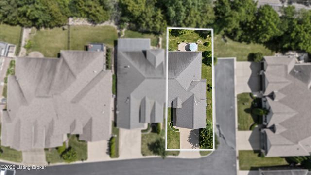 239 Maple Valley Rd, Louisville, KY 40245