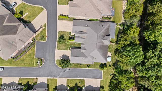 239 Maple Valley Rd, Louisville, KY 40245