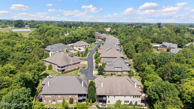 239 Maple Valley Rd, Louisville, KY 40245