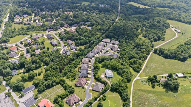 239 Maple Valley Rd, Louisville, KY 40245