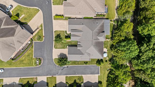 239 Maple Valley Rd, Louisville, KY 40245