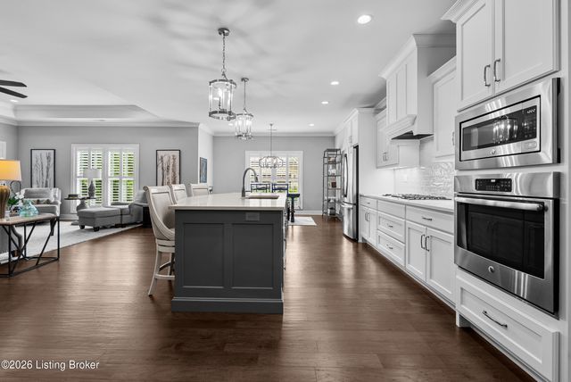 239 Maple Valley Rd, Louisville, KY 40245
