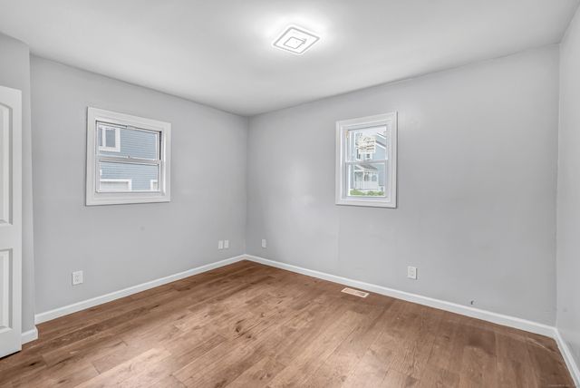 34 2nd Avenue, East Haven, CT 06512