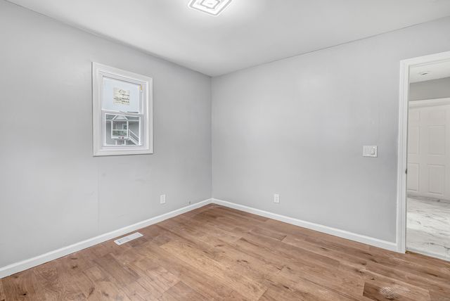 34 2nd Avenue, East Haven, CT 06512